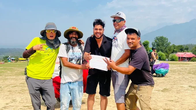 Vayo Paragliding School gallery image