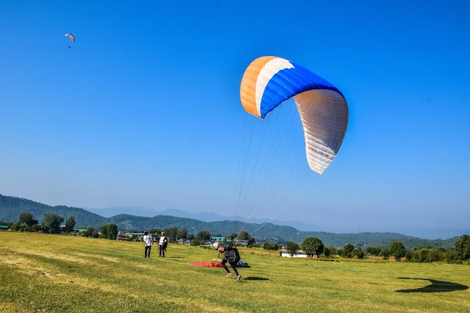 Vayo Paragliding School gallery image